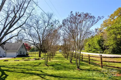 Exterior - 5713 Griffith Rd, Monroe, NC 28112 photo 3 of 13