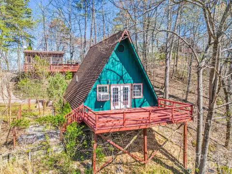 175 Buzzards Pl, Lake Lure, NC 28746