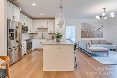 202 Brickton Village 306 Cir #306, Fletcher, NC 28732