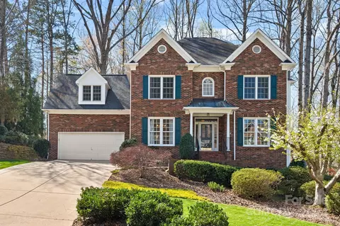 15813 Breton Brook St, Huntersville, NC 28078