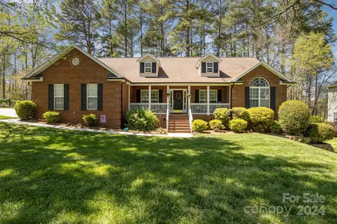 7736 Orchard Park Cir, Harrisburg, NC 28075