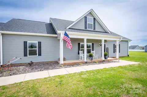 258 Laurel Ridge Dr, Lincolnton, NC 28092