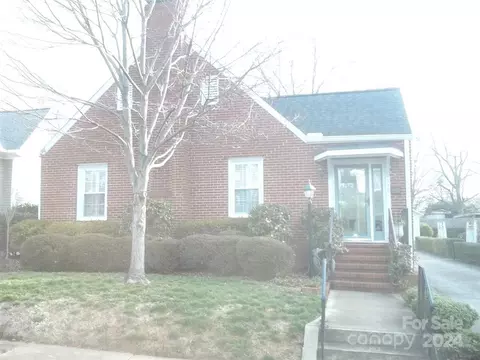116 Green St, Statesville, NC 28677