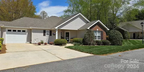 103 Oak Village Pkwy, Mooresville, NC 28117