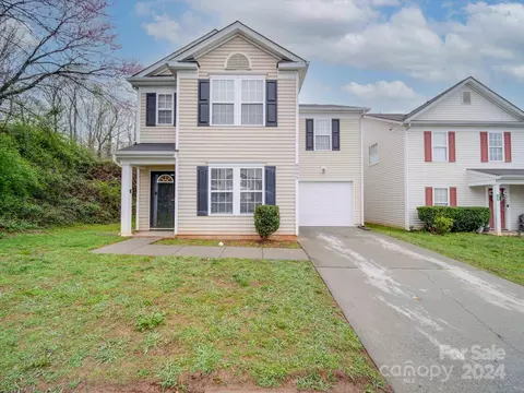 8005 Coffee Tree Ct, Charlotte, NC 28215