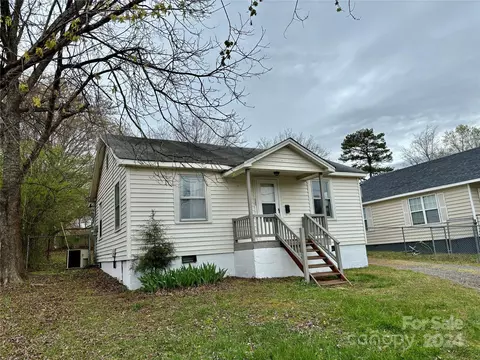 1309 13th Ne St NE, Hickory, NC 28601