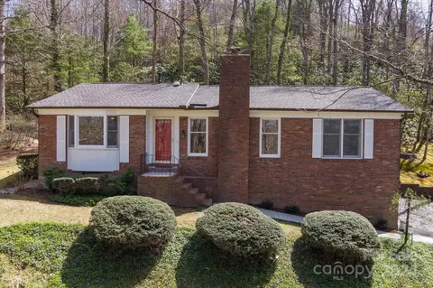 505 Oakwilde Dr, Hendersonville, NC 28791