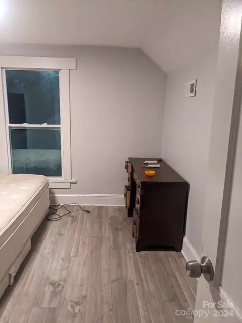 Bath - 604 Broad St, Kannapolis, NC 28081 photo 2 of 2
