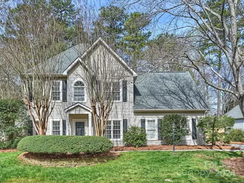 6611 Bevington Brook Ln, Charlotte, NC 28277