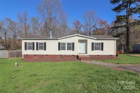 4363 Dry Pond Ln, Conover, NC 28613