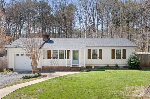 6992 Executive Cir, Denver, NC 28037