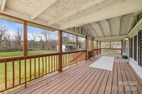 Exterior - 858 Hyder Mountain Rd, Clyde, NC 28721 photo 8 of 8
