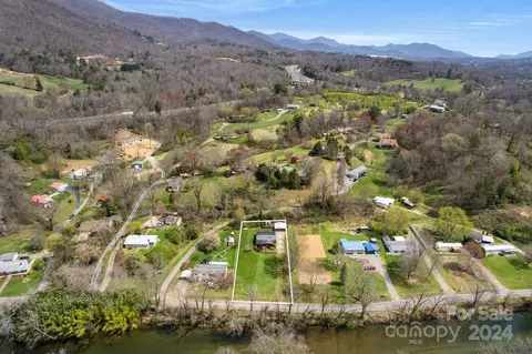 View/Area - 858 Hyder Mountain Rd, Clyde, NC 28721 photo 2 of 3