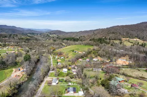 View/Area - 858 Hyder Mountain Rd, Clyde, NC 28721 photo 1 of 3