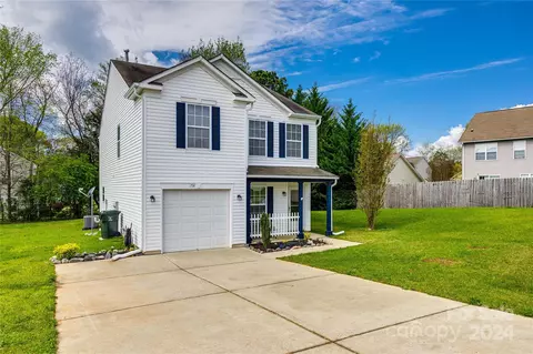 714 Erinbrook Ct, York, SC 29745