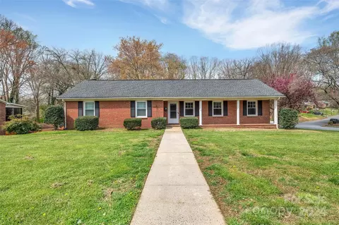 1205 Laurel Ln, Gastonia, NC 28054