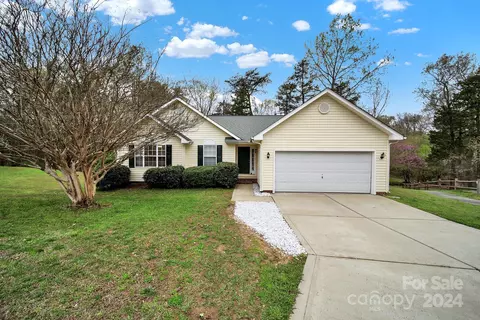 12500 Britton Wood Pl, Charlotte, NC 28278