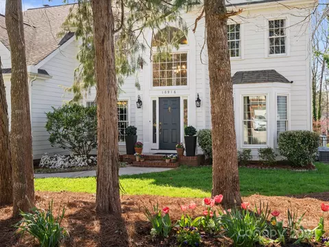 10916 Back Ridge Rd, Charlotte, NC 28277