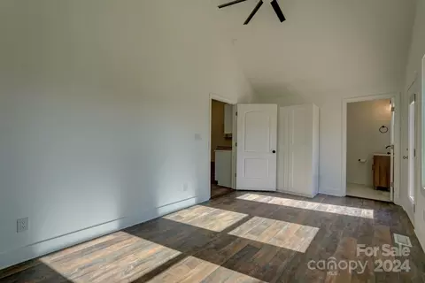 Exterior - 979 Howard Gap Rd, Tryon, NC 28782 photo 5 of 9