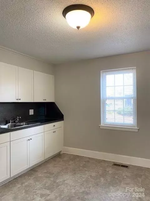 Other - 520 3rd St, Cheraw, SC 29520 photo 6 of 10