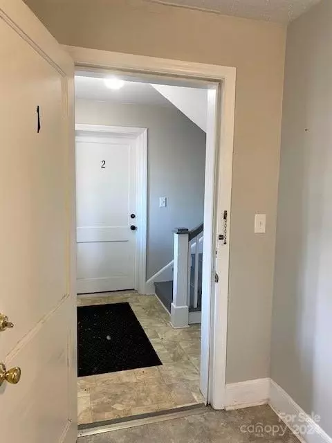 Entry Way - 520 3rd St, Cheraw, SC 29520 photo 1 of 1