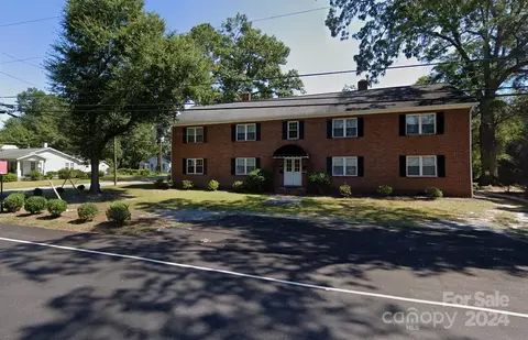 520 3rd St, Cheraw, SC 29520