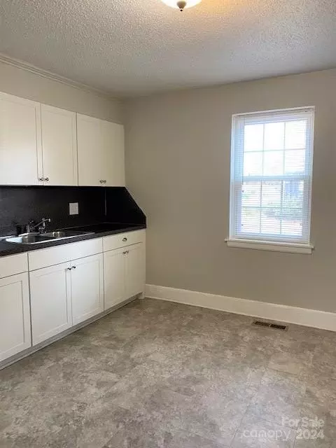Other - 520 3rd St, Cheraw, SC 29520 photo 7 of 10
