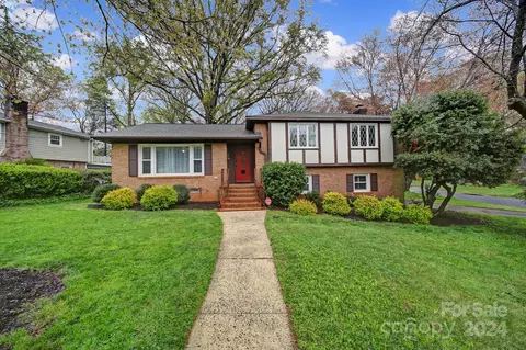 6053 Brookhaven Rd, Charlotte, NC 28210