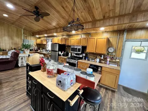 Kitchen - 304 Chestnut St, Bethune, SC 29009 photo 6 of 6