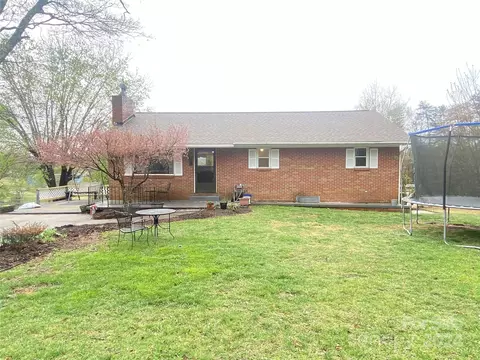 111 Case St, Morganton, NC 28655