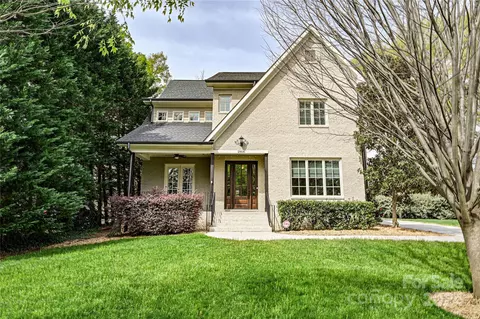 2904 Somerset Dr, Charlotte, NC 28209