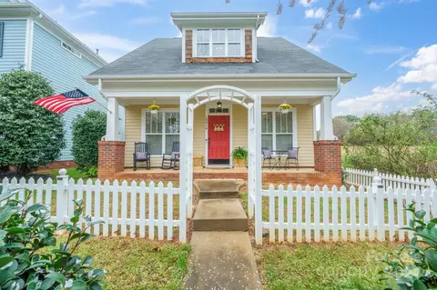 13516 Stumptown Rd, Huntersville, NC 28078