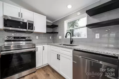Kitchen - 2465 Cat Square Rd, Vale, NC 28168 photo 4 of 4