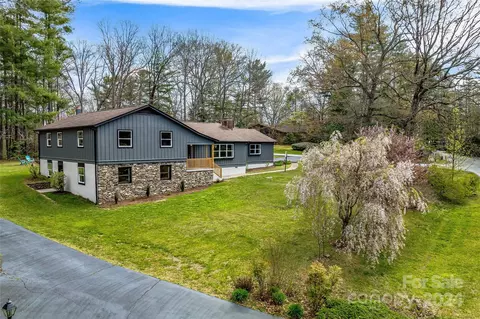 3200 Hickory Hill Rd, Hendersonville, NC 28792
