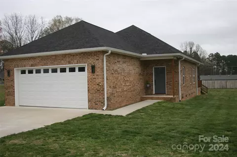 442 Lytton St, Troutman, NC 28166