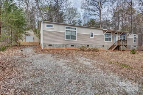 1297 Bowling Green Dr, Clover, SC 29710