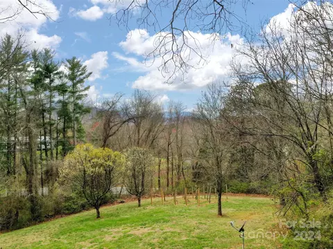 Exterior - 2599 Thickety Rd, Clyde, NC 28721 photo 7 of 10