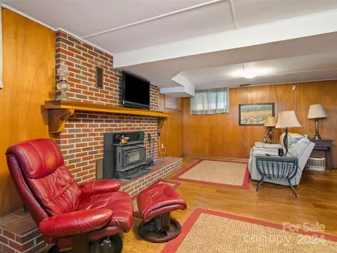 Living - 2599 Thickety Rd, Clyde, NC 28721 photo 9 of 9