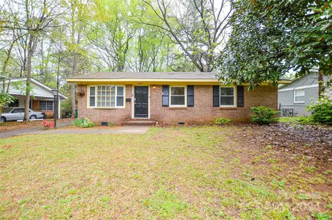 4609 Kavanaugh Dr, Charlotte, NC 28205