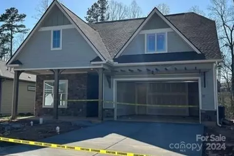 6105 Pier Dr, Denver, NC 28037