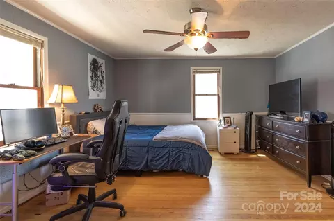Bedroom - 240 Henry Rd, Sylva, NC 28779 photo 2 of 4