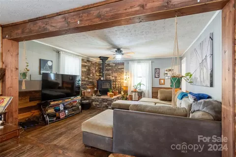 Living - 240 Henry Rd, Sylva, NC 28779 photo 1 of 3