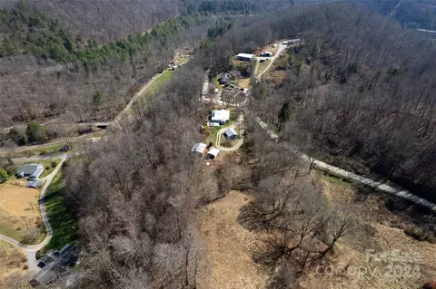 View/Area - 240 Henry Rd, Sylva, NC 28779 photo 8 of 13