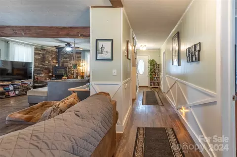 Entry Way - 240 Henry Rd, Sylva, NC 28779 photo 2 of 4