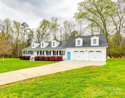 214 Thornfield Ln, Rock Hill, SC 29730