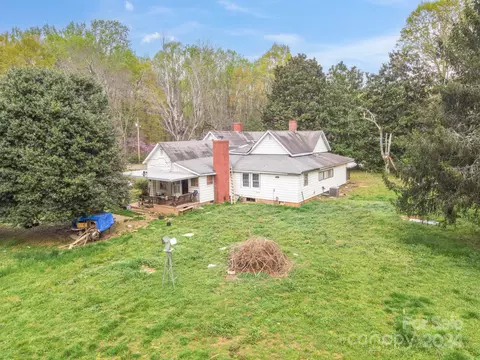 1825 Old Nc 27 Hwy, Mount Holly, NC 28120