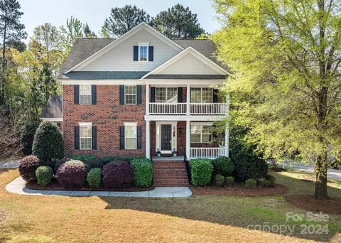 14022 Grand Traverse Dr, Charlotte, NC 28278