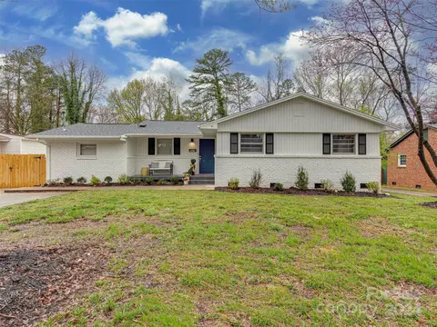 5415 Kildare Dr, Charlotte, NC 28215