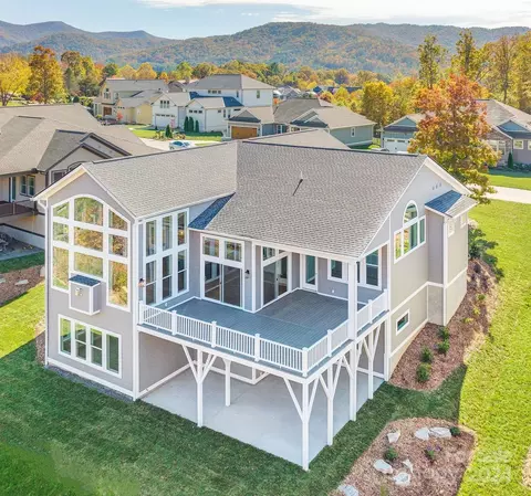 39 Al Dorf Dr, Weaverville, NC 28787