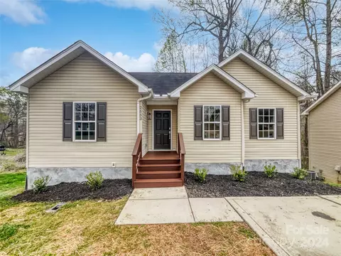 2553 Terra Dr, Gastonia, NC 28054
